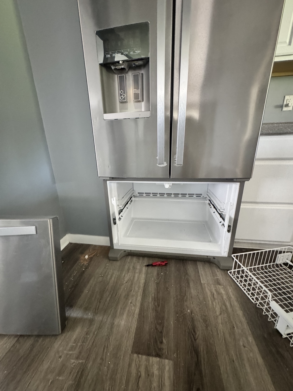Refrigerator repair